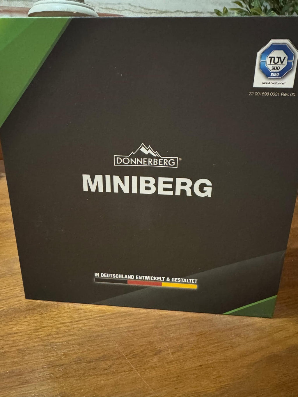 Miniberg Mini Massage Gun 6mm Amplitude Quiet Compact Muscle Massager