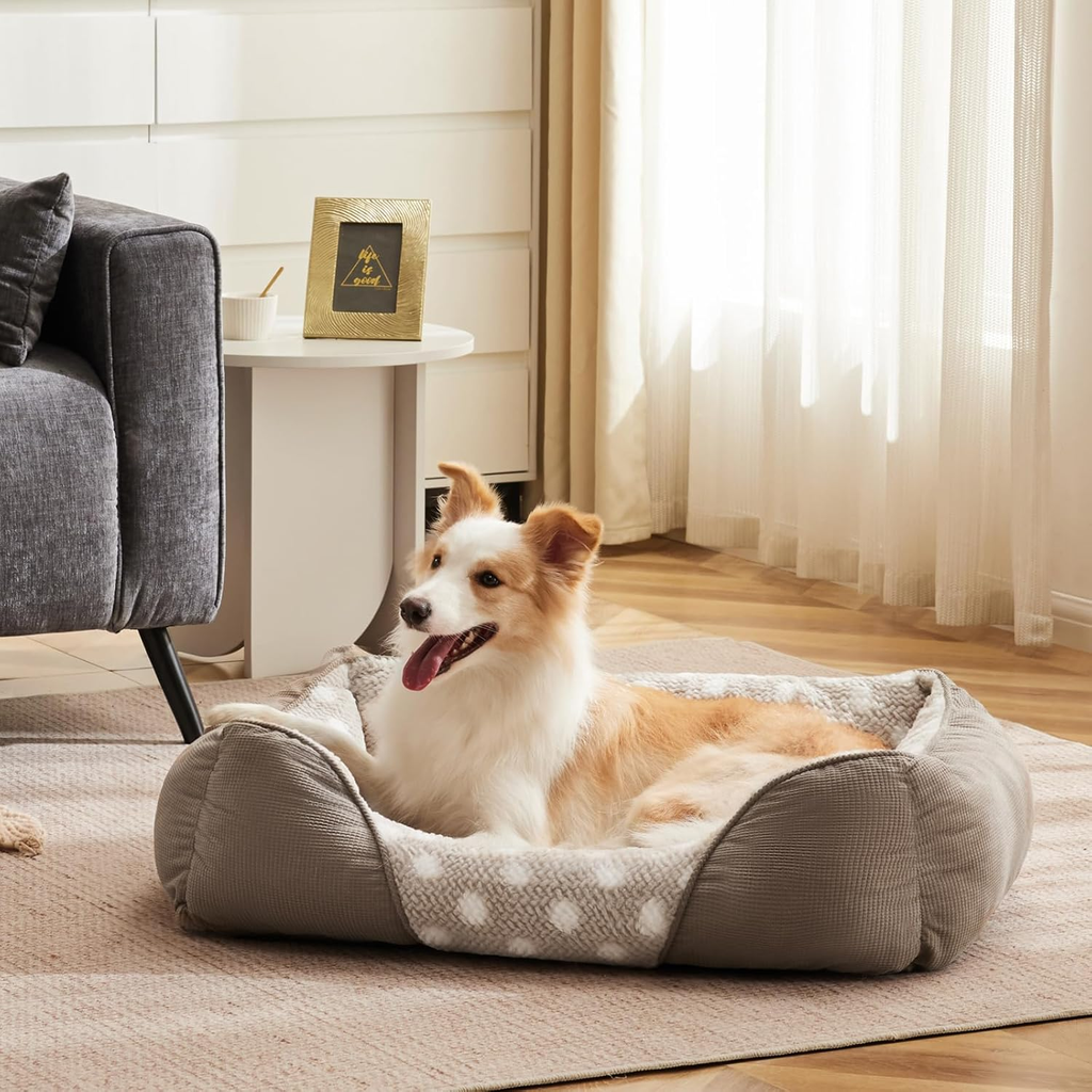 Small Dog and Cat Bed for Easy Access - 53x50x17cm
